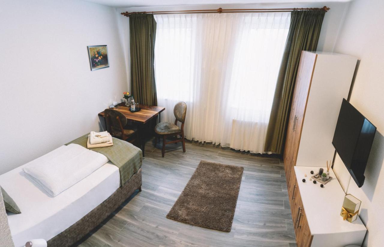 E&B Hotel Korb Экстерьер фото