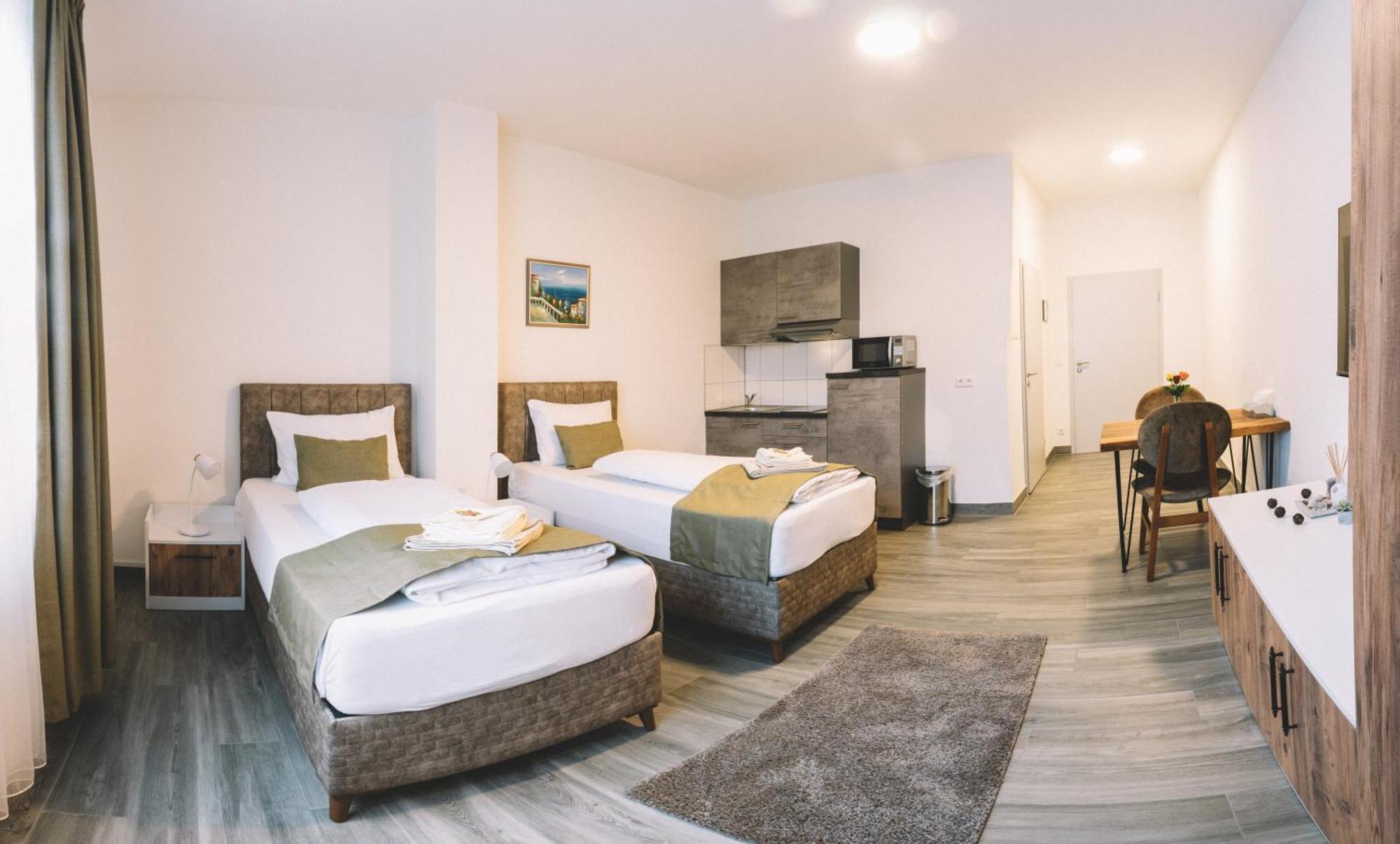 E&B Hotel Korb Экстерьер фото