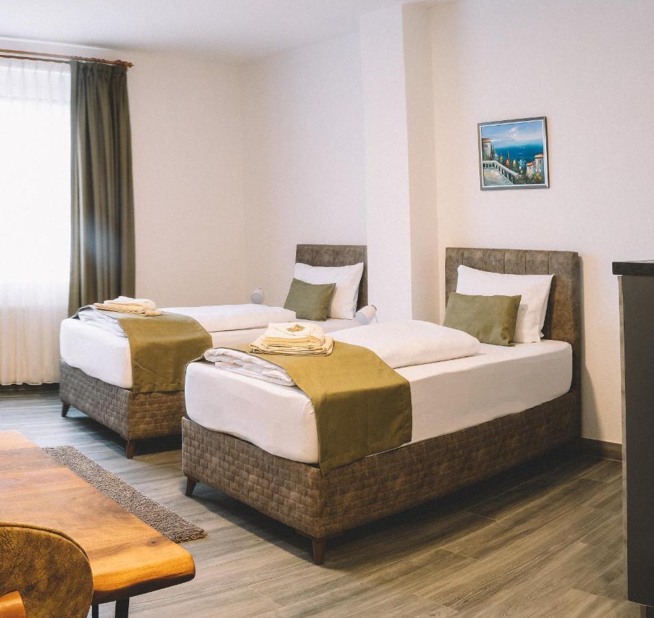 E&B Hotel Korb Экстерьер фото