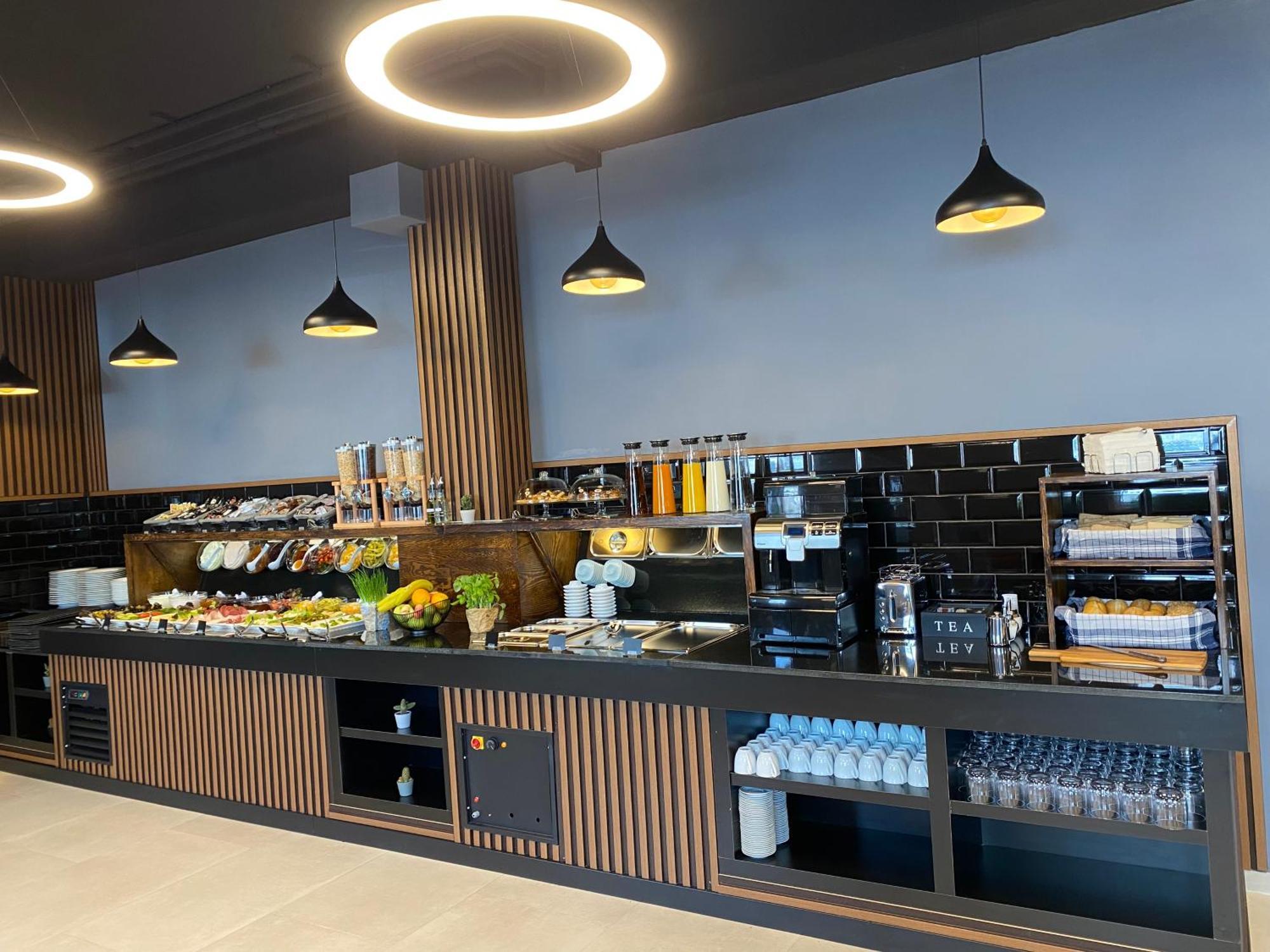 E&B Hotel Korb Экстерьер фото